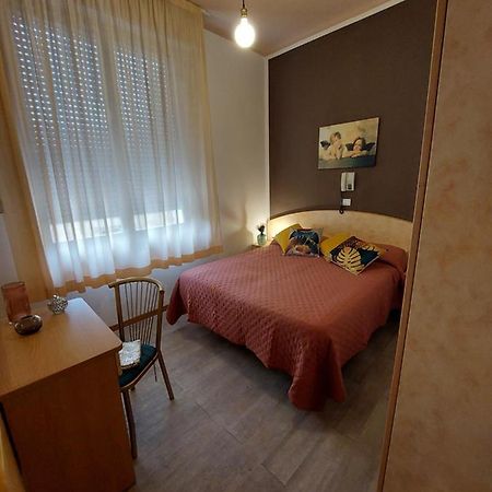 Maison Des Roses Чезенатико Экстерьер фото